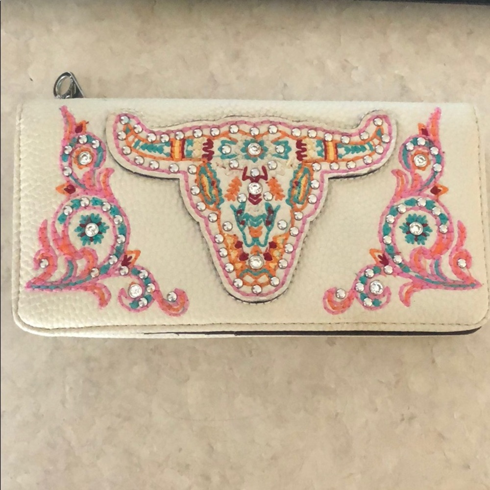 Montana West Embroidery Wallet